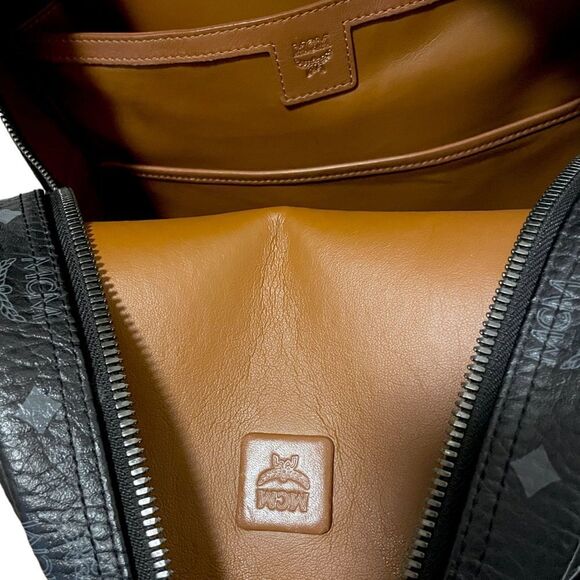 MCM Blk/Gry Monogram Stark Side Studs Backpack in Visetos |Size: 42.5cm| - Picture 16 of 16